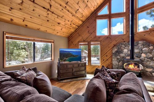 14905 Wolfgang Rd, Truckee, CA 96161-6918