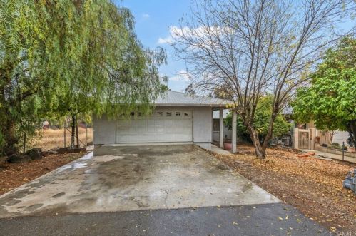 79 Gilmore Rd, Perris, CA 92570-1831