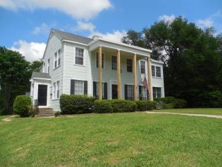 858 Ratcliff St, Shreveport LA  71104-4810 exterior