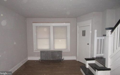 4829 10th St, Philadelphia PA  19141-3929 exterior