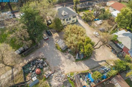 901 Oak Grove Rd, Concord, CA 94518-3041