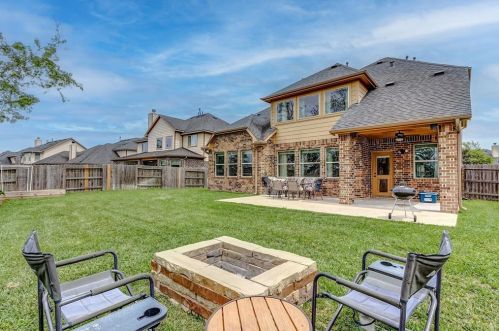 9306 Wheatfield Ln, Richmond TX 77469-5358 exterior