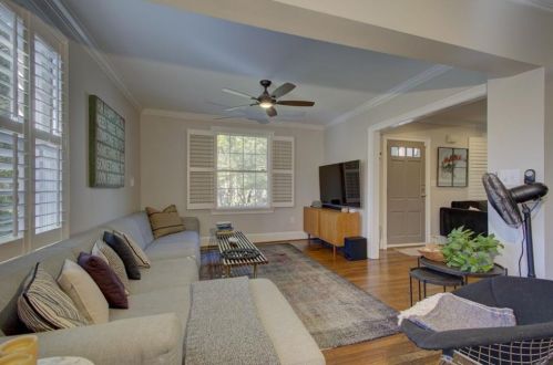 627 Hillpine Dr, Atlanta GA  30306-3222 exterior