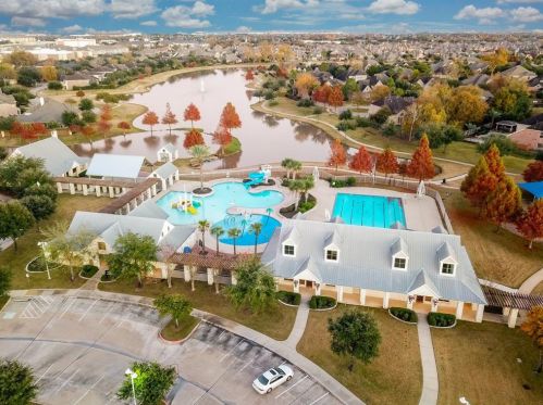 7511 Lone Star Jct St, Richmond TX 77406-7069 exterior