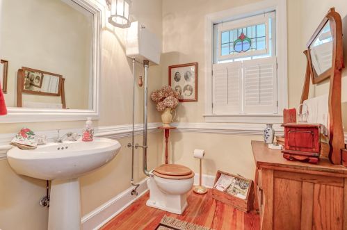 29 Beachwood, Isle Of Palms SC  29451-2815 exterior