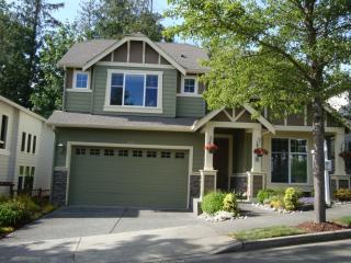 3060 Logan St, Bellevue, WA 98029-7352