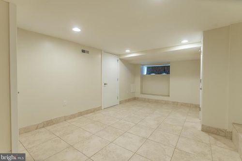 2943 16 St, Philadelphia PA  19132-2226 exterior