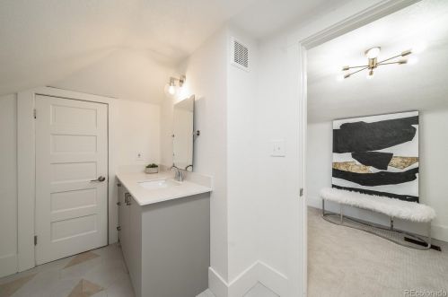 3215 York St, Denver CO  80205-4164 exterior