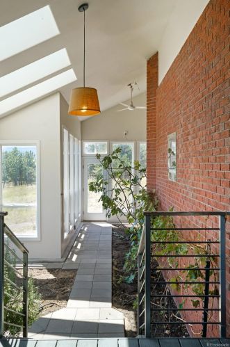 395 Cougar Dr, Boulder CO  80302-9521 exterior