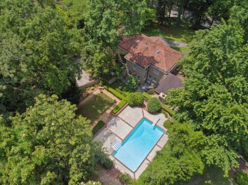 2515 Habersham Rd, Atlanta GA  30305-3566 exterior