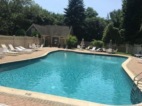 705 Foxboro Dr, Norwalk CT  06851-1158 exterior