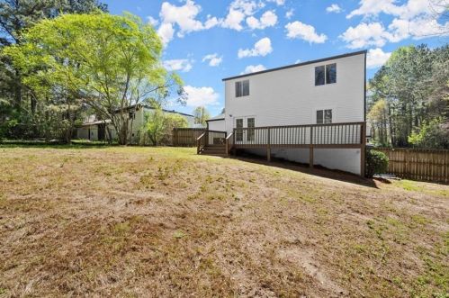 3366 Creekwood Dr, Rex GA 30273-2115 exterior