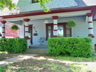 619 Warner Ave, Guthrie, OK 73044-2731