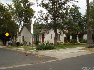 4033 Garden Home Ct, Riverside, CA 92506-1851