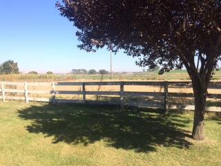 2440 Midvale Rd, Mabton, WA 98935-9598