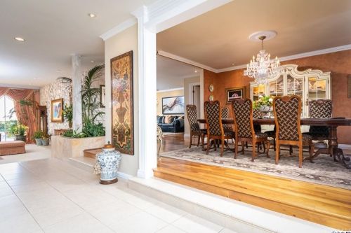 1629 Heather Ridge Dr, Glendale CA  91207-1035 exterior
