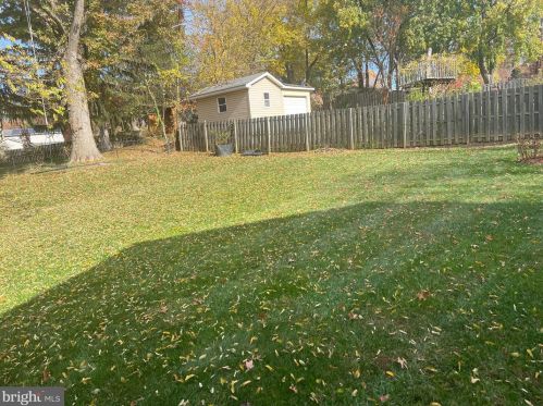 616 Piping Rock Dr, Silver Spring MD 20905-5863 exterior