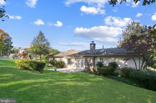 1921 Mayflower Dr, Silver Spring, MD 20905-5561