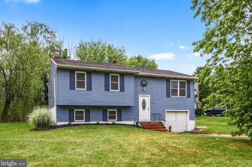 4165 Beaumont Rd, York, PA 17315-3401