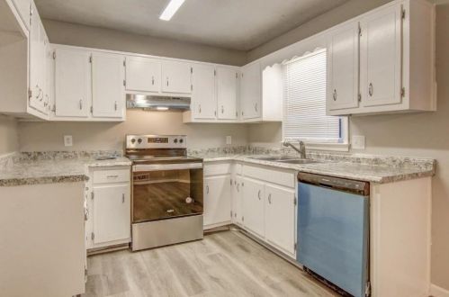 1766 Stag Dr, Conyers GA  30012-3643 exterior