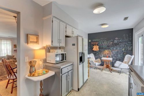 1474 Minor Ridge Ct, Charlottesville VA  22901-1630 exterior