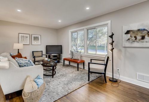 1648 Idaho Ave, Saint Paul MN  55106-1318 exterior