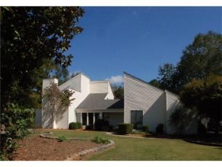 3210 Hembry Ct, Marietta, GA 30062-5130