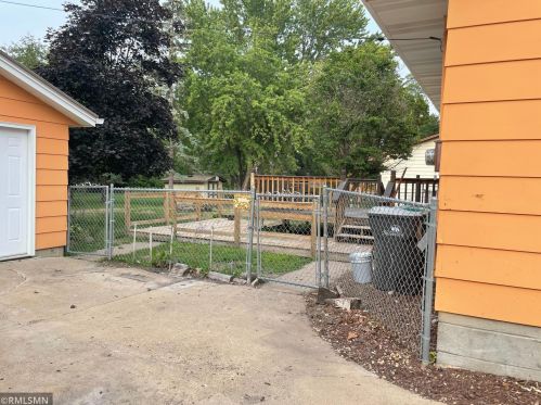 845 Cannon Ave, Saint Paul MN  55126-3831 exterior
