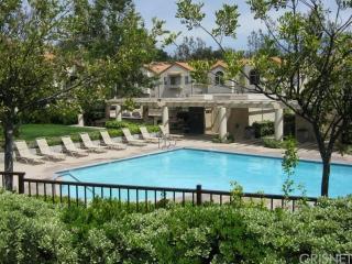 22245 Shadow Valley Cir, Chatsworth, CA 91311-1253