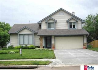 815 Driftwood Dr, Omaha, NE 68046-4728