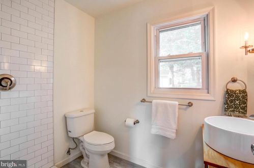 111 Eastman Ave, Lancaster PA  17603-4476 exterior