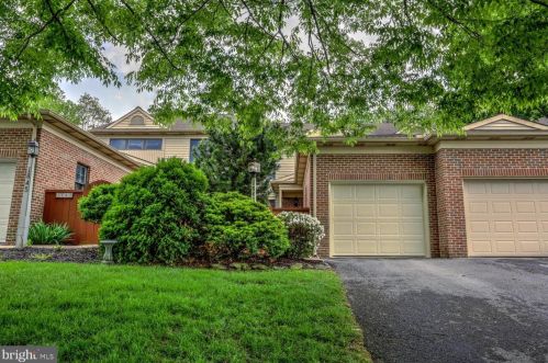 1843 Spring Ridge Ln, Lancaster, PA 17603-6794