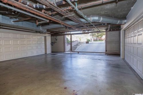 335 Concord St, Glendale CA  91203-2846 exterior