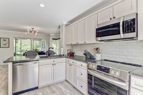 1 Back Ct, Isle Of Palms SC  29451-2827 exterior