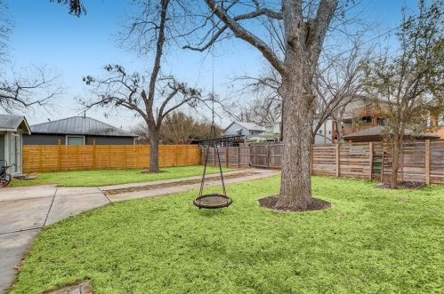 2009 2nd St, Austin TX  78702-4515 exterior