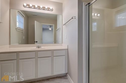 1516 Howell Mill Rd, Atlanta GA  30318-3165 exterior