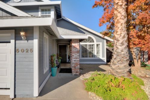 5025 Krista Ct, Elk Grove, CA 95758-9561