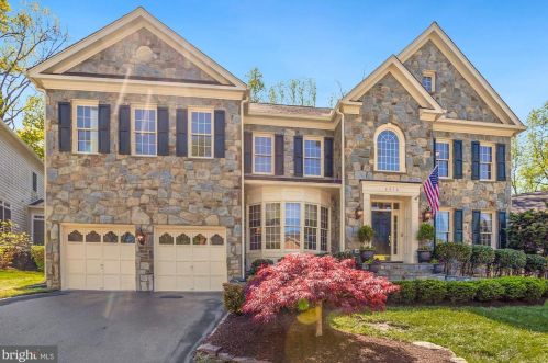 6316 Timarron Cove Ln, Springfield VA  22015-4073 exterior