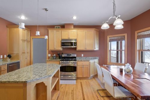 2479 Grey Eagle Cir, Saint Paul MN  55129-6221 exterior