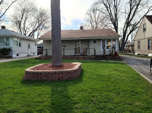 320 Yale Ave, Addison IL  60101-3958 exterior