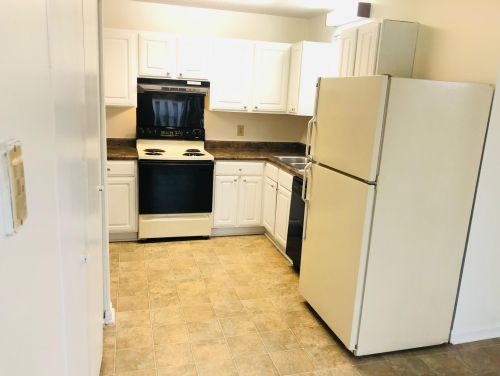 1157 Hulon Ln, Cayce-West Columbia SC  29169-3445 exterior