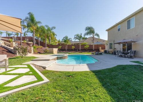 17426 Half Moon Ct, Riverside CA  92503-7055 exterior