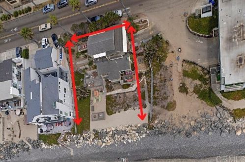 1323 Pacific St, Oceanside, CA 92054-4976