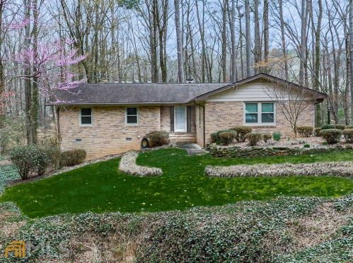 2549 Stoney Brook Ln, Marietta, GA 30062-2541