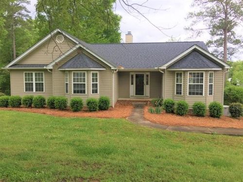 201 Driftwood Dr, Greenwood, SC 29649-9716