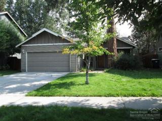 63314 Lavacrest St, Bend, OR 97701-9066
