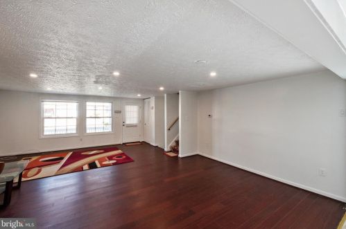 6225 Wilmington Dr, Springfield VA  22015-3828 exterior