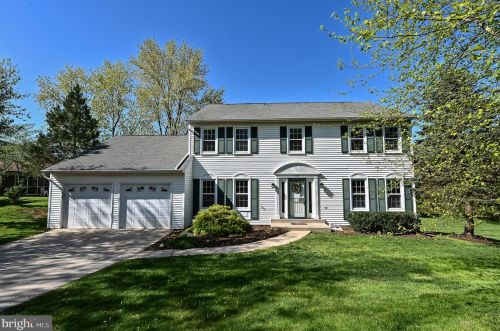 1361 Butter Churn Dr, Herndon, VA 20170-2013
