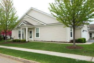 13523 Bonaire Rd, Huntley, IL 60142-6338