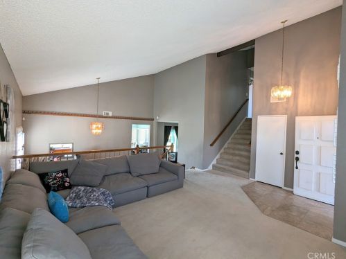 5933 Palencia Dr, Riverside, CA 92509-7028